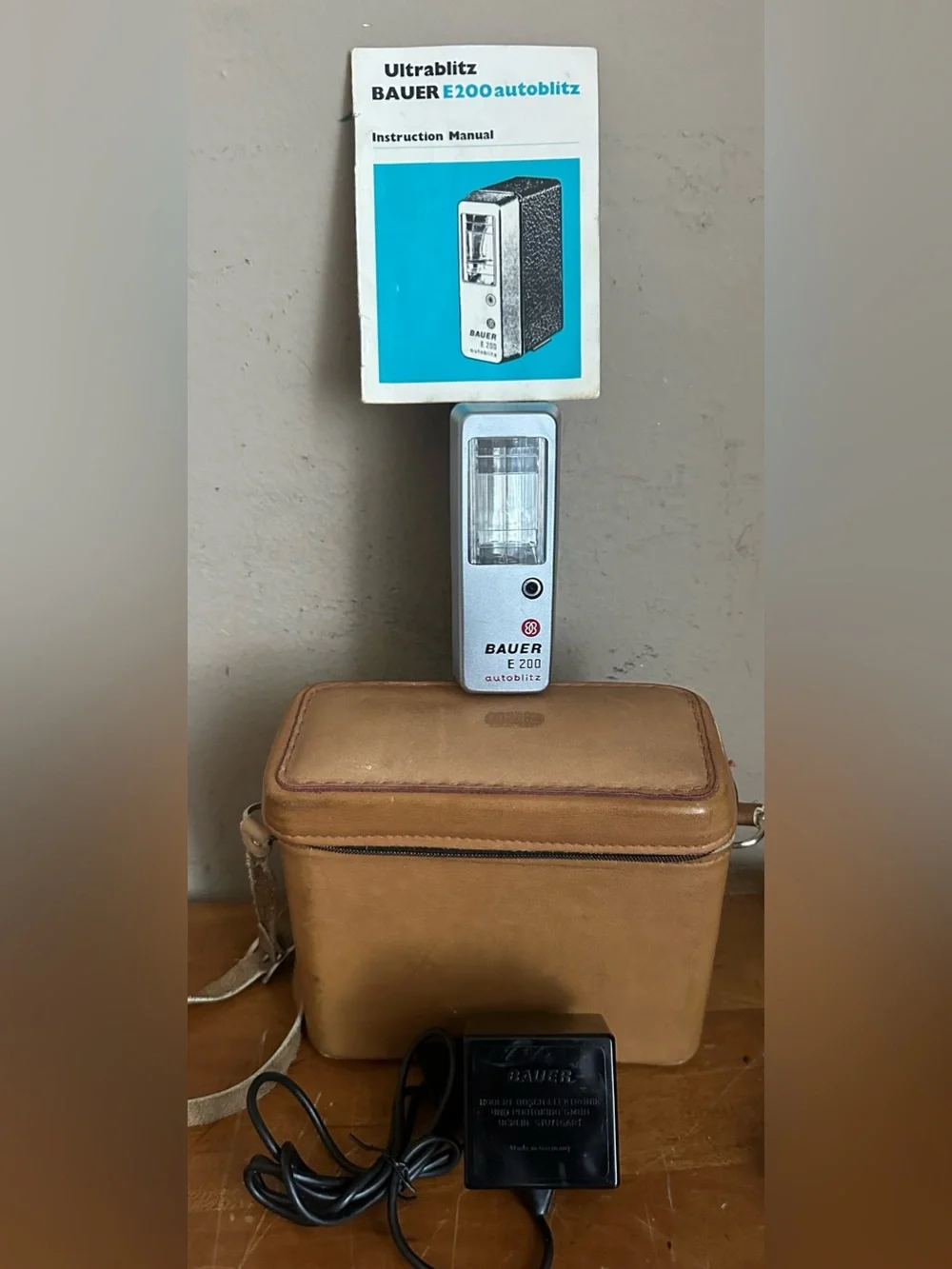 BAUER Robert Bosch E200 Ultrablitz Autoblitz Electronic Camera Flash Germany